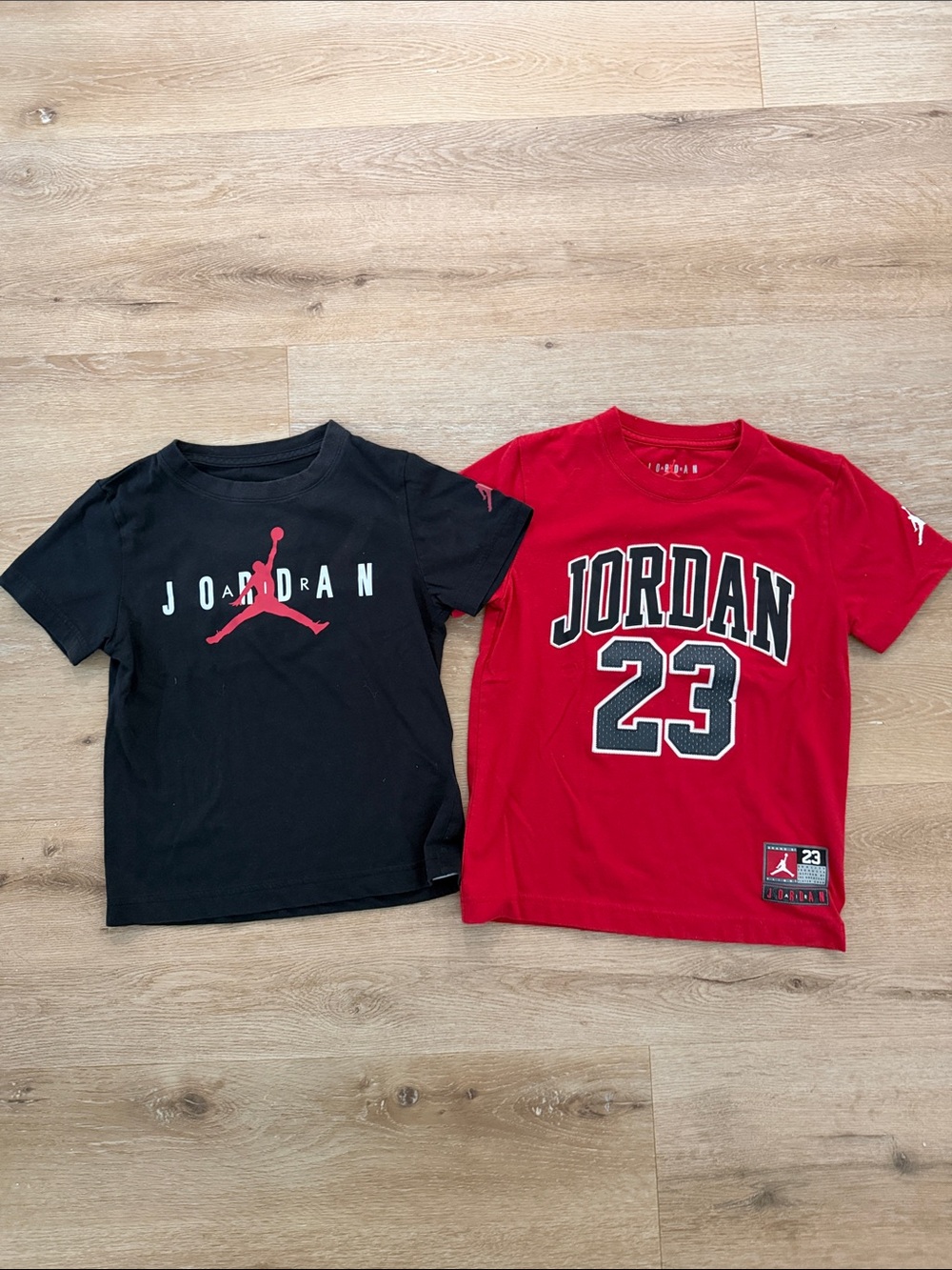 Jordan Kids Short Sleeve Tees - Black & Red Graphic Pack. Size 6/7